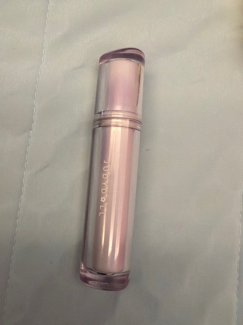 Judydoll Tinted Lip Gloss SV04 (Category: Makeup) located in San Fernando. Submitted by allaboutskin (Listing ID 1416300564, Image 1). Description: Lip tint Half remaining No issue.