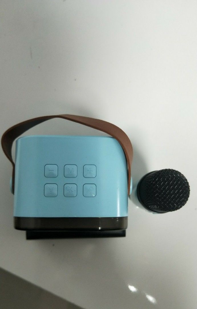 Karaoke wireless portable Bluetooth speaker with microphone 🎤65119923935105113