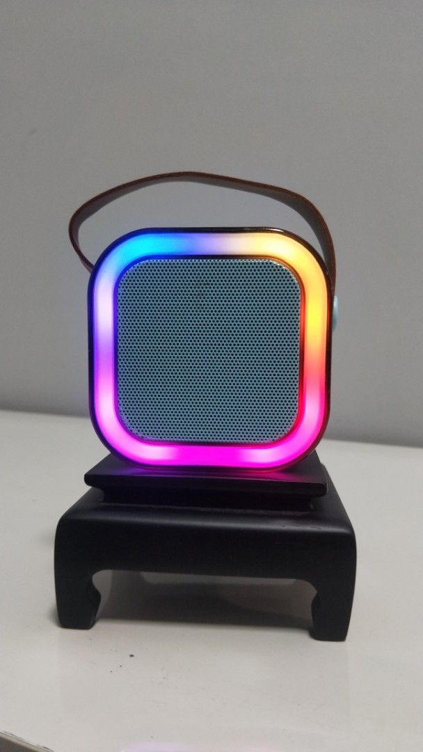 Karaoke wireless portable Bluetooth speaker with microphone 🎤65119923935105111
