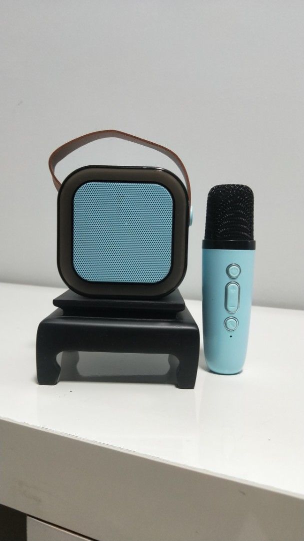 Karaoke wireless portable Bluetooth speaker with microphone 🎤65119923935105112