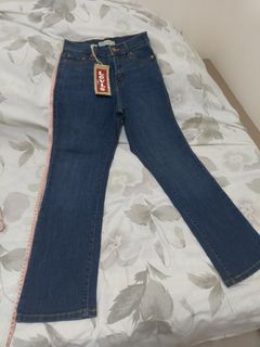 （分類：）位於 。 由 shatinming 提交（商品編號 1416360275，圖片 1）。簡介： 。