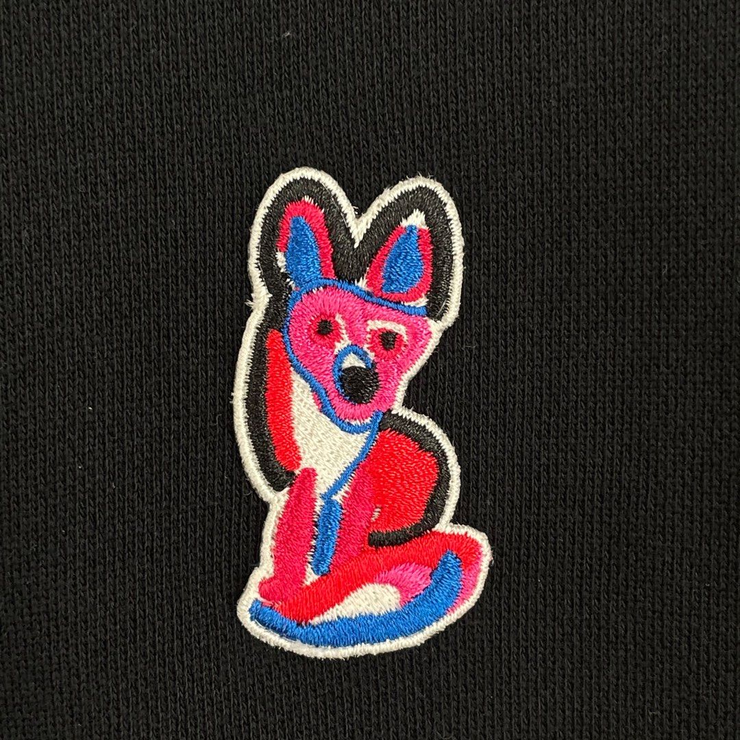Maison Kitsune Acide Black Sweatshirt (Category: Luxury Apparel) located in Mandaluyong City. Submitted by armrhts (Listing ID 1396626370, Image 3). Description: Dimensions(inches) •Width: 21.5” •Length: 28” •Pit to Cuff: 22”.