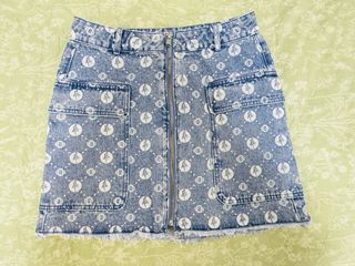 （分類：）位於 。 由 junblossom 提交（商品編號 1416369825，圖片 1）。簡介： 。