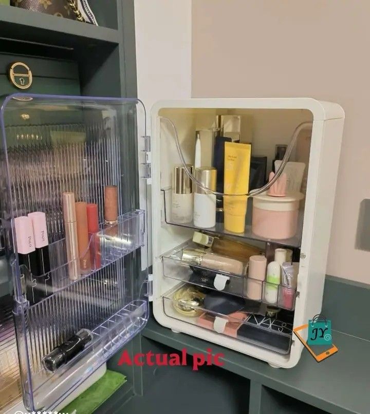 Make Up Organizers (Category: Makeup) located in Makati City. Submitted by oideme (Listing ID 1416261673, Image 2). Description: .