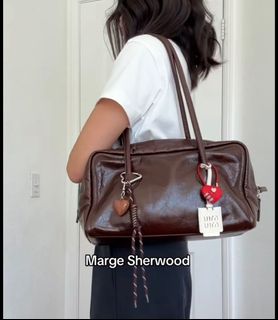 (Category: ) located in . Submitted by wardrobe_essentials (Listing ID 1416256602, Image 1). Description: .