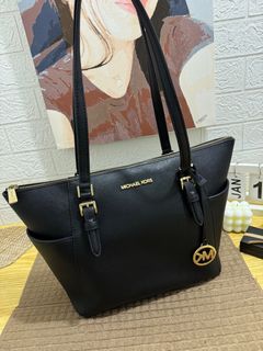 (Category: ) located in . Submitted by jmb_preloved (Listing ID 1416339747, Image 1). Description: .
