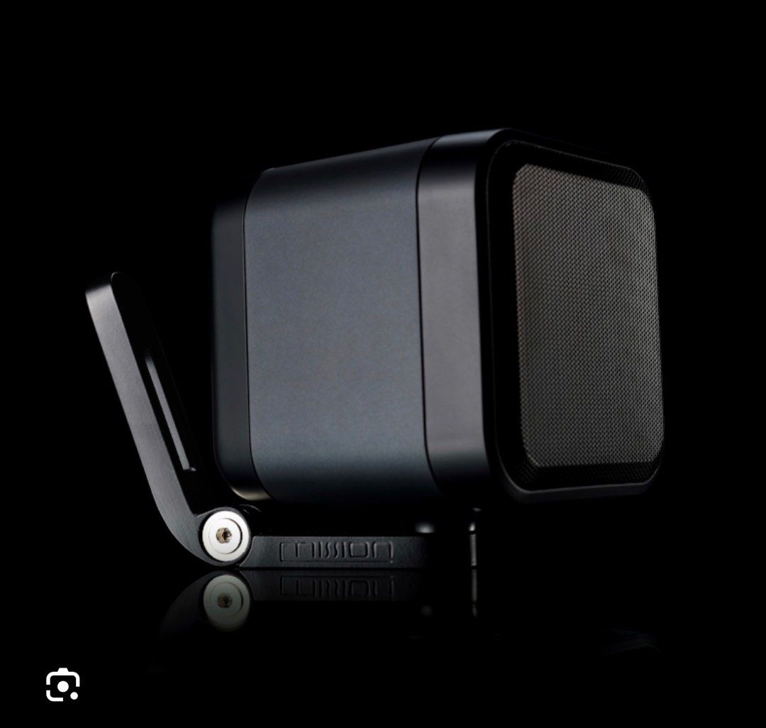 Mission SE cube speaker with wall mount bracket65671939616258110