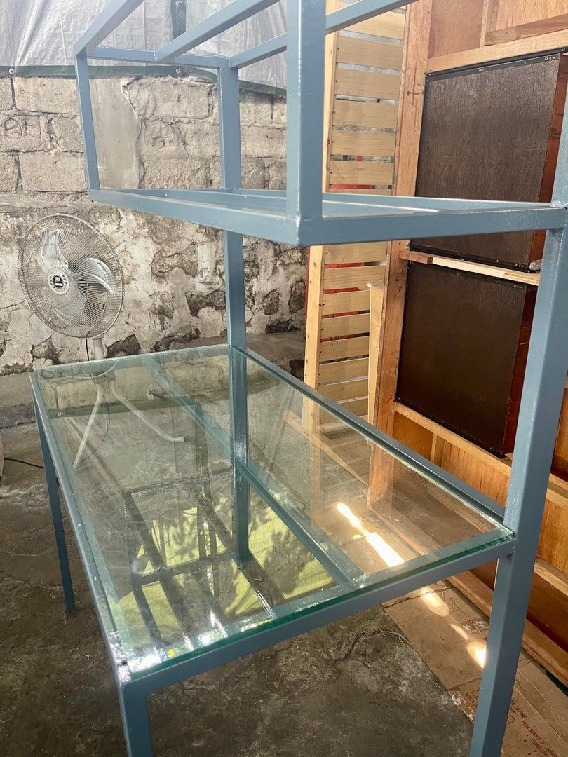 Modern Office table Big item with Glass (Category: Office Furniture & Fixtures) located in Makati City. Submitted by jp_finds (Listing ID 1416262148, Image 3). Description: Office Table Glass Included Big item Newly Painted Good Item Size Width 60cm Length 110cm Height 150cm.