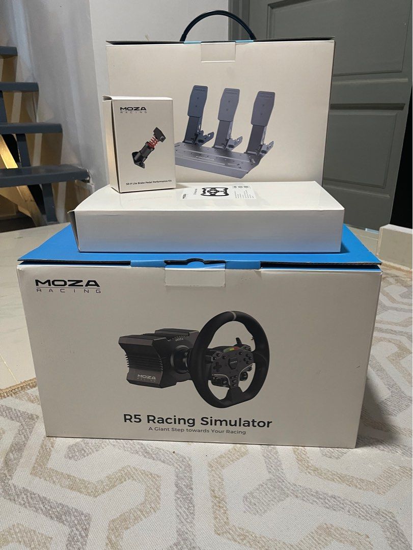 MOZA R5 Racing Simulator Bundle, Hobbies & Toys, Toys & Games on Carousell