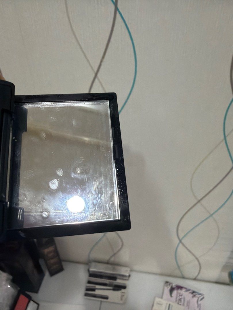 Damage NARS ORGASM X BLUSH 2.5G (Category: Makeup) located in San Juan City. Submitted by cashfrancefashioncosmetics_ph (Listing ID 1409173916, Image 2). Description: ‼️NARS ORGASM X BLUSH 2.5G Little stain in the glass Sale Lastprice is posted Powder still ok no prob.