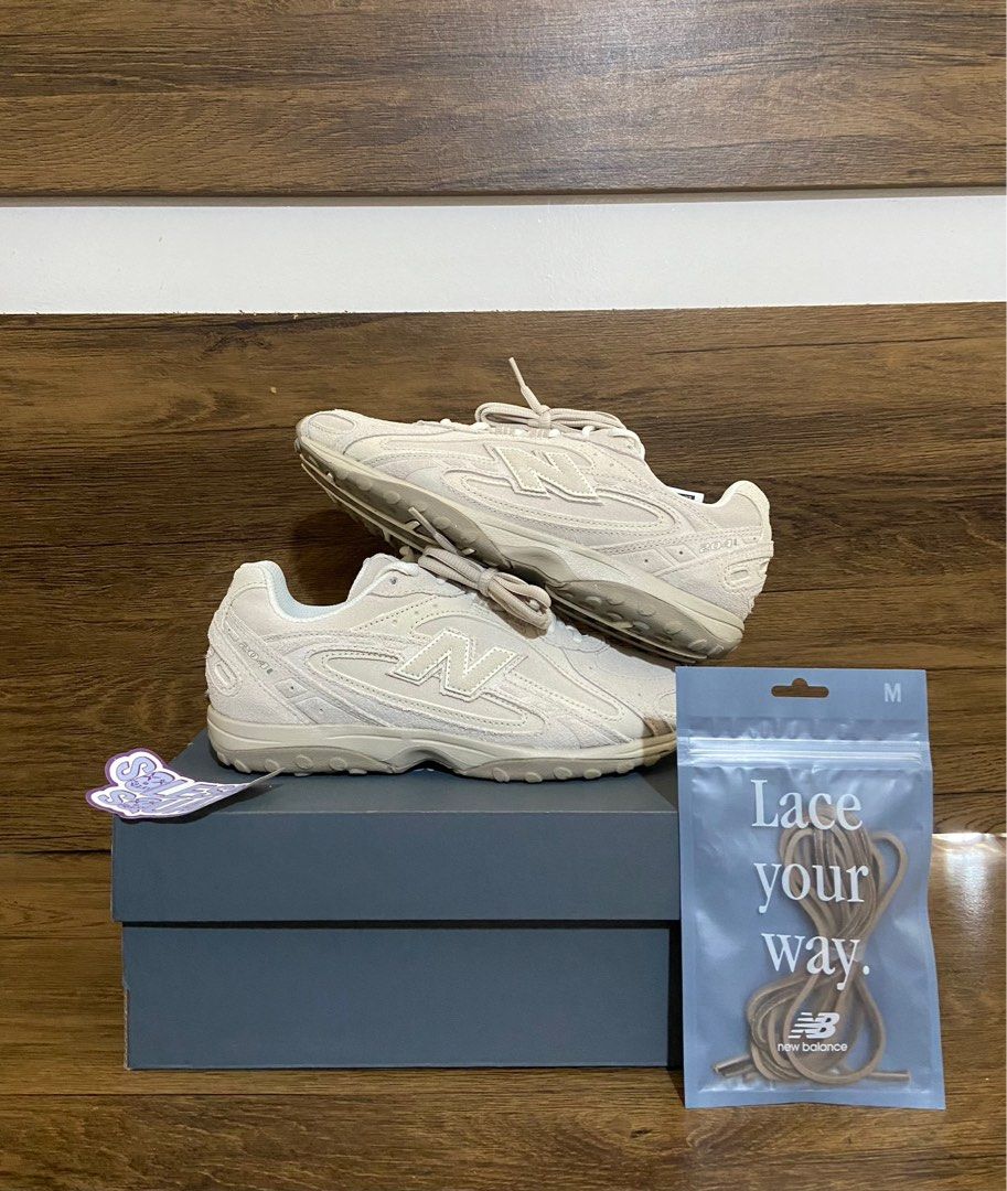 New Balance 204L Timberwolf (Category: Sneakers) located in Manila. Submitted by cmlleee (Listing ID 1416252604, Image 1). Description: ON HAND New Balance 204L Timberwolf Size 6 us men's = 7.5 us women's with 1 free lace ✅PRICE ₱ 8,500 MOP: GCASH / BANK TRANSFER.