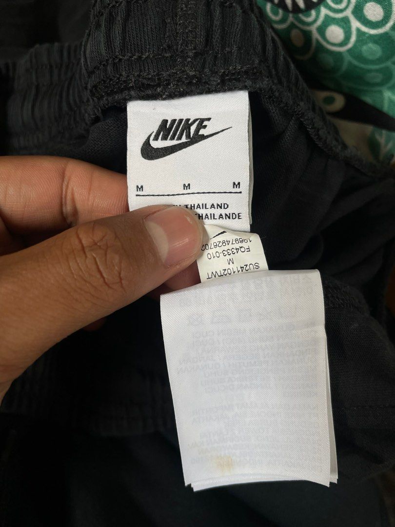 Nike club fleece pants (Category: Joggers) located in Rizal. Submitted by streetcycle (Listing ID 1416419781, Image 3). Description: .