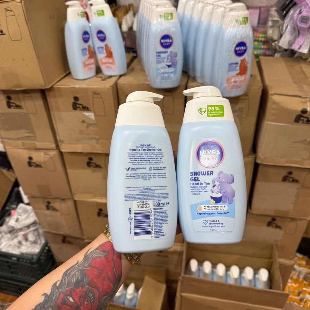 NIVEA BODY AND SHOWER GEL (Category: Body Care) located in Malabon City. Submitted by brendalaine (Listing ID 1416345739, Image 3). Description: MARAMI PA TAYONG AVAILABLE 🫧ORIGINAL🫧 🌻•Head to toe bath wash 🌻•Lotion ✨500ml ✨2027 exp date MONEY BACK IF PROVEN FAKE (Hindi basta bsta benta pang baby to) (₱357-₱380 market price per pc) 1box (12pcs) Ilan sayo.