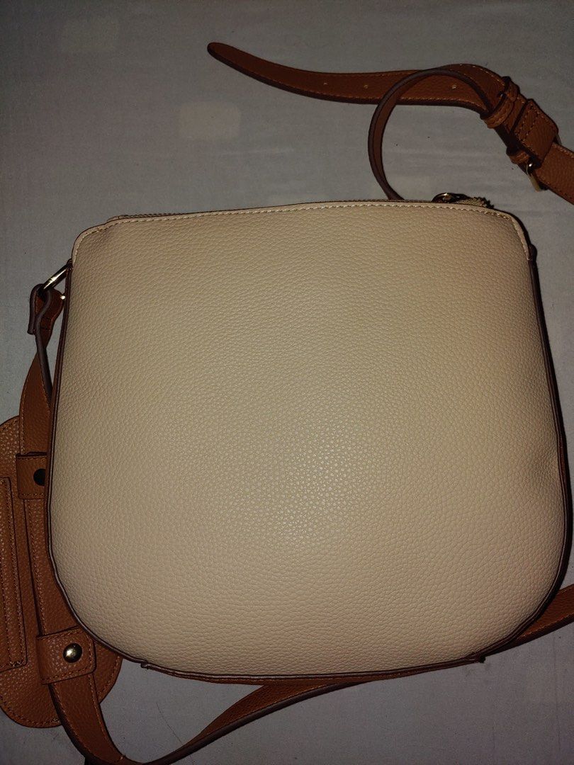 NL shoulder bag (Category: Cross-body Bags) located in Muntinlupa City. Submitted by vase1 (Listing ID 1416253108, Image 2). Description: Brand New Nanette Lepore Bag.