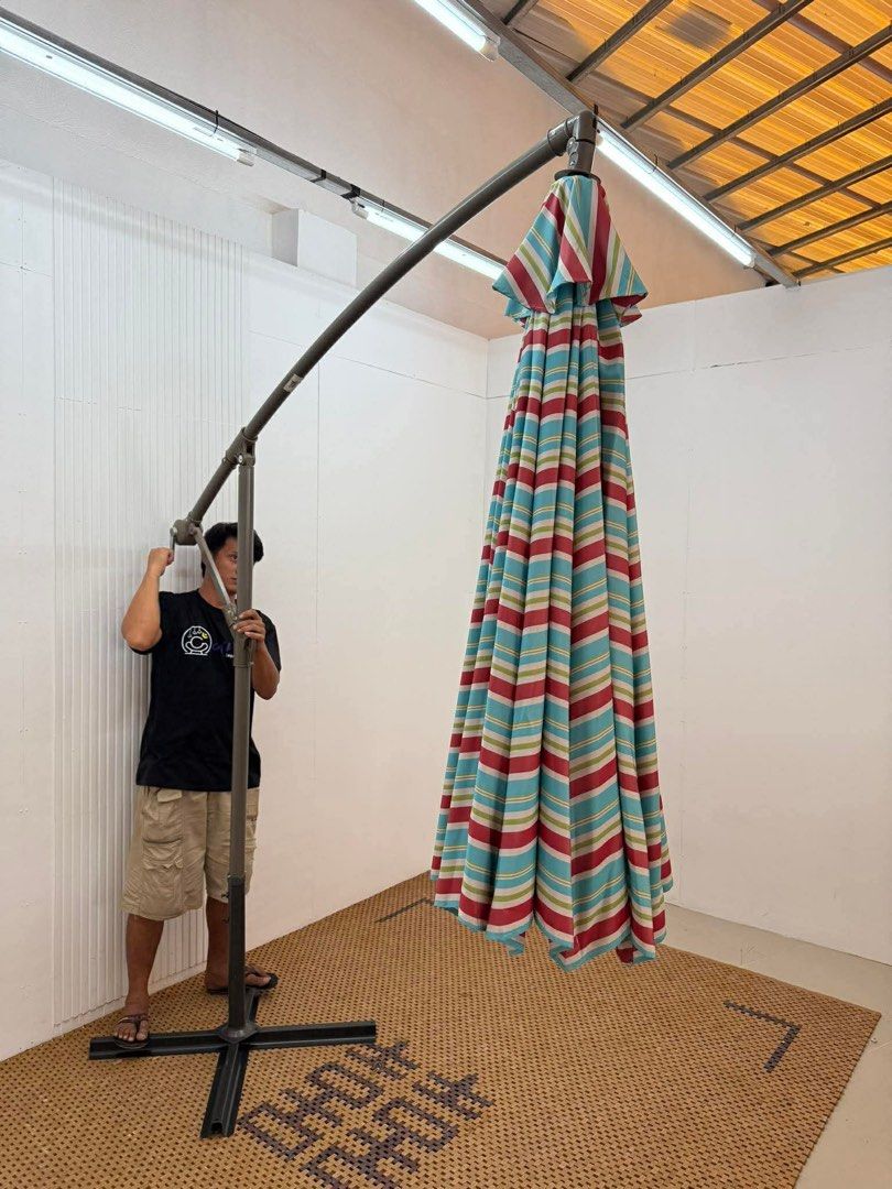 Outdoor Umbrella (Category: Umbrellas) located in Quezon City. Submitted by matetdevis13 (Listing ID 1416429717, Image 2). Description: Big Outdoor Cantilever Patio Umbrella Price: 5,900 113 x 96 In good condition Code MJS26-E1018.