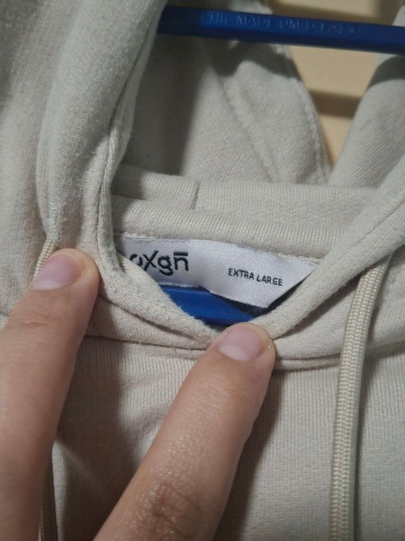Oxygn Cropped Beige Oversized Hoodie Jacket (Category: Coats, Jackets and Outerwear) located in Binangonan. Submitted by httplus.xo (Listing ID 1416268866, Image 3). Description: 🌶 ITEM DETAILS OXGN CROPPED HOODIE Condition: (Pre-loved) Size on tag: XL Flaws (if any): NONE Measurements 🫧 Bust: 24" Waist: Hips: Length: 20" Sleeves: 18" 💌 REMINDERS • Please read the description carefully before purchasing. NO RETURN & NO EXCHANGE. • Feel free to