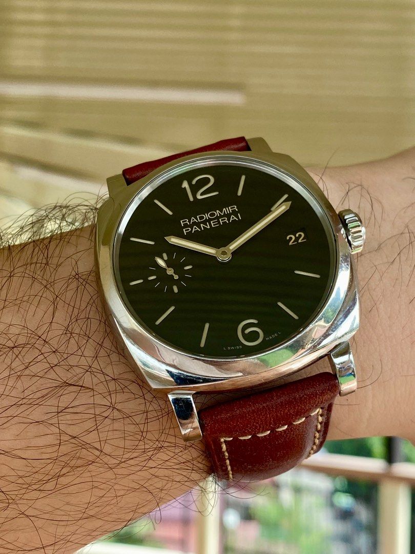 Panerai 514 (Category: Luxury Watches) located in Manila. Submitted by junie_reyes (Listing ID 1416239995, Image 1). Description: RUSH SALE!!! PANERAI RADIOMIR PAM00514 1940 3 Days Manual Winding! Unit 126 out of 2500 worldwide! Barely Used! Slightly negotiable! PM Me your Offers! Manila meetups! Case material Steel Case diameter 47 mm Water resistance 10 ATM Bezel material Steel Crystal Sapphire crystal Dial Black Dial numerals Arabic numerals.