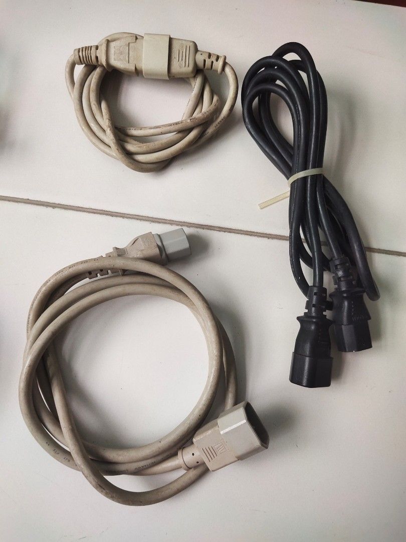 PC Power Cables & Extensions405968350924646401