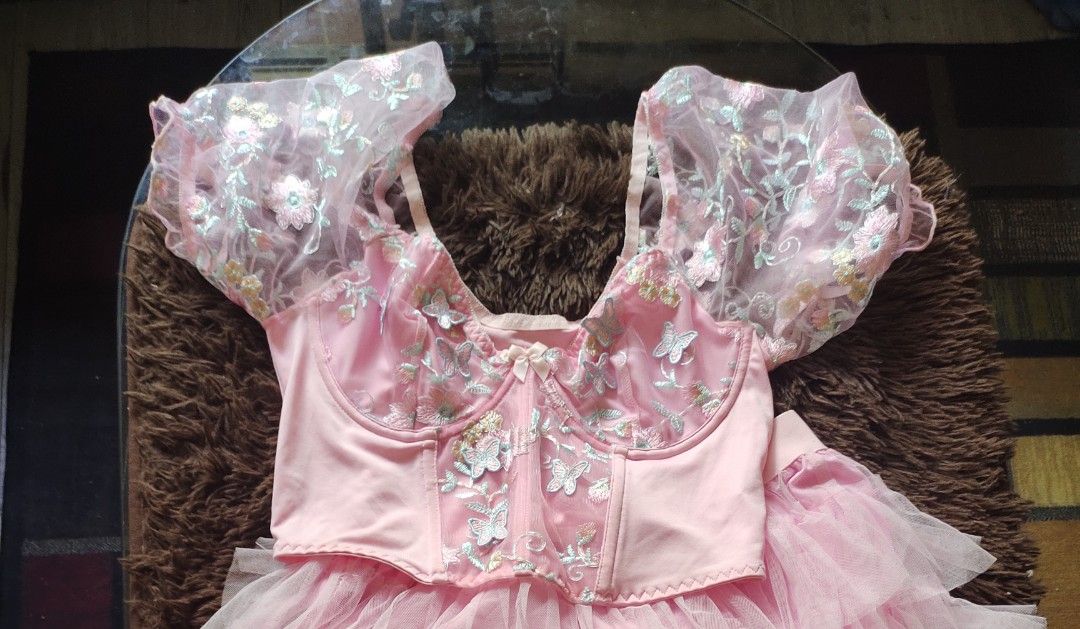 Pink Butterfly Corset Top (Category: Sleeveless) located in Manila. Submitted by arniegay (Listing ID 1416274012, Image 2). Description: - Pink corset top - Butterfly and floral embroidery - Sweetheart neckline - Boning for structure - Bubble sleeves - Can be worn as outerwear - Mesh fabric - Romantic, French-inspired style rfs wrong size pls no haggling .