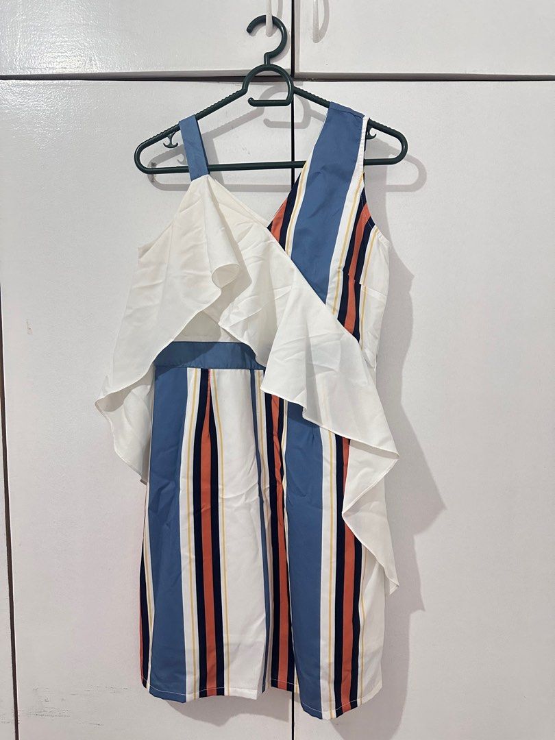 Plains & Prints Striped Dress (Category: Dresses) located in Quezon City. Submitted by mary.declutters (Listing ID 1416332928, Image 1). Description: .