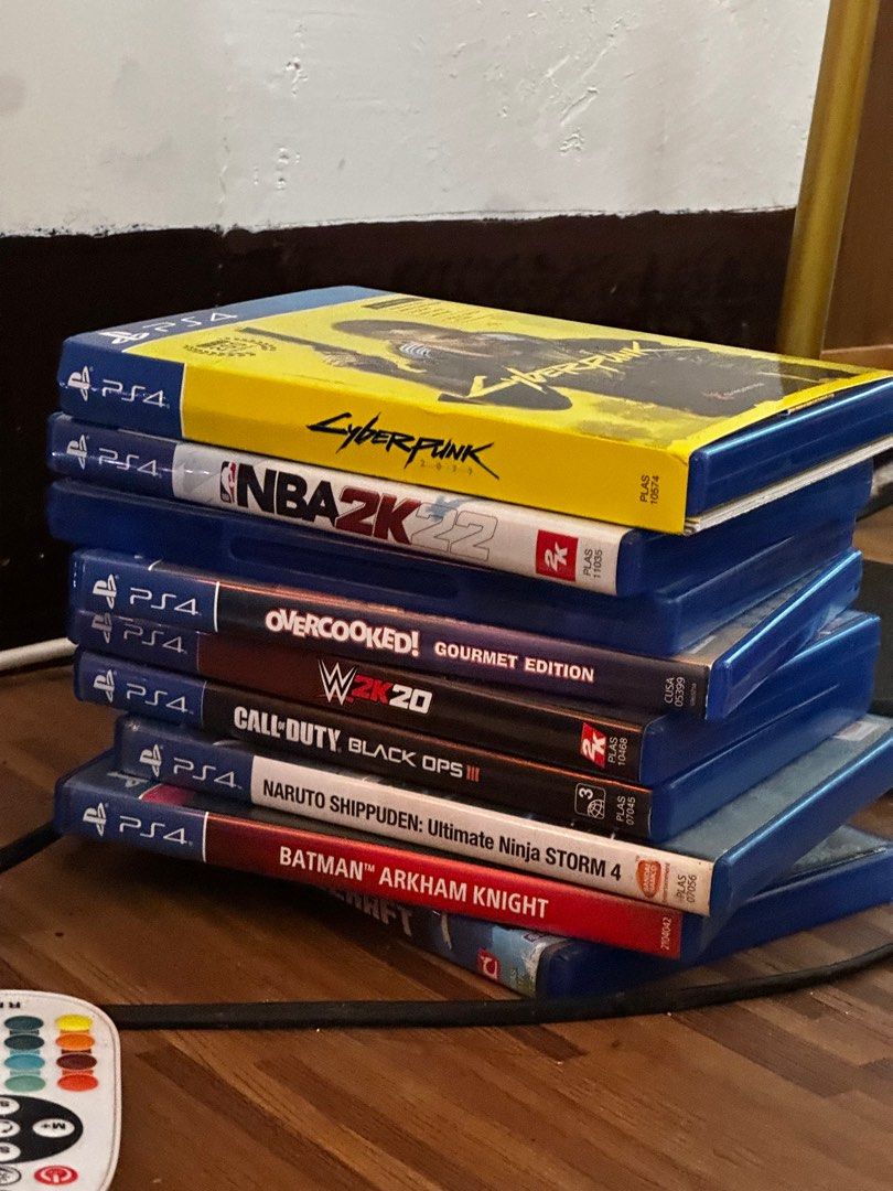 PS5 Disc Version (Category: PlayStation) located in Manila. Submitted by notwithstanding (Listing ID 1416263936, Image 2). Description: Pass sa 15k, Pass sa last price, Pass sa 15k PS5 Phat RFS: barely used comes with games (second slide) with PS5 and PS4 controller complete cords as well issue only is need na replacement liquid thermal. included na thermal liquid, pa install niyo nalang No last price please read carefully .