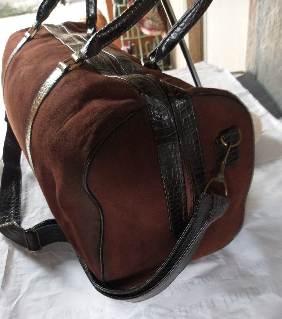 Ralph lauren travel duffle bag (Category: Luxury Bags & Wallets) located in Manila. Submitted by onlinesmartshopping12 (Listing ID 1416244204, Image 3). Description: ralph lauren duffle bag.