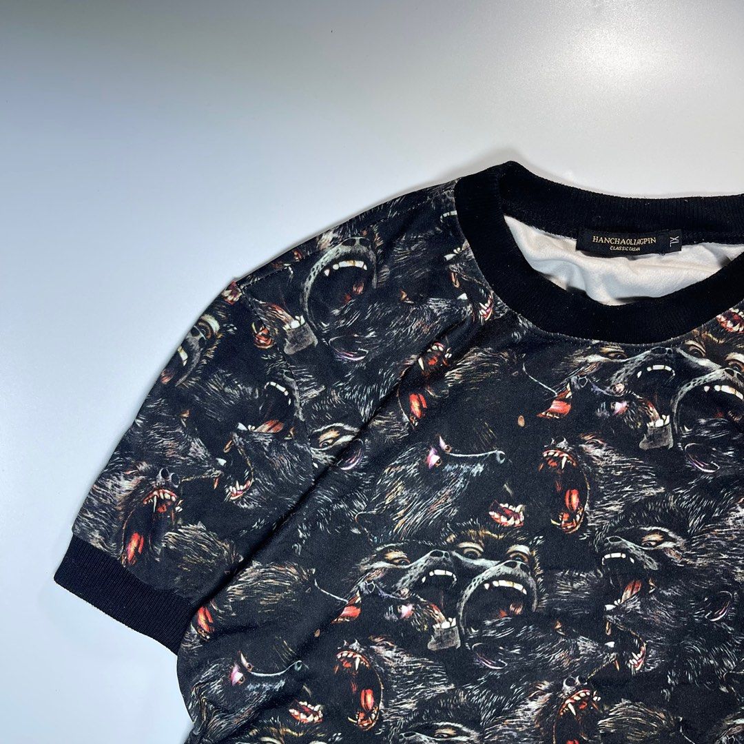 Random Wolf AOP Black Tee | Unisex | Good Condition | Thrifted (Category: Coats, Jackets and Outerwear) located in Zamboanga. Submitted by treadupph (Listing ID 1416326683, Image 3). Description: New In: Thrift Edition Item are -Washed‼️ -Ironed‼️ Brand: Random Wolf AOP Tee Color: Black Issue: ❌ Good Condi Wide: 23 Length: 29 Unisex Swipe to see full details Mine:248+SF Color may vary due to lighting and camera The Item is Thrifted!!.