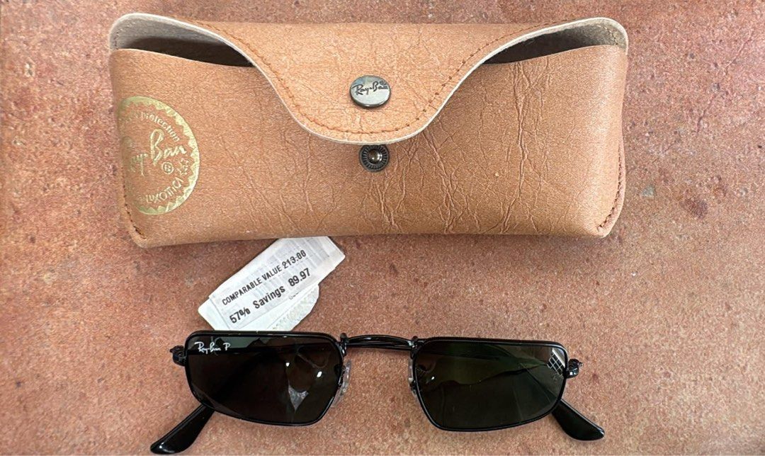 RAYBAN JULIE RECTANGULAR (Category: Sunglasses & Eyewear) located in Quezon City. Submitted by PVDLL (Listing ID 1416293329, Image 1). Description: Bought in NY, 🇺🇸 No Issue.