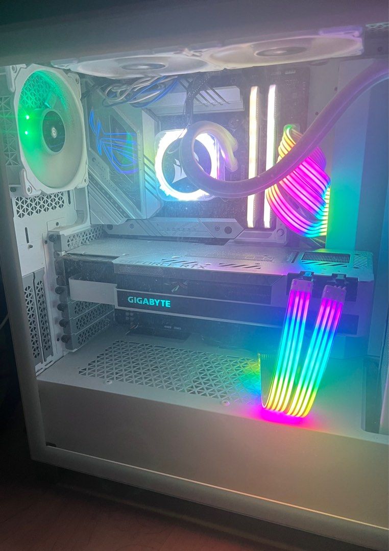RTX 3080 white themed pc65605703189251111