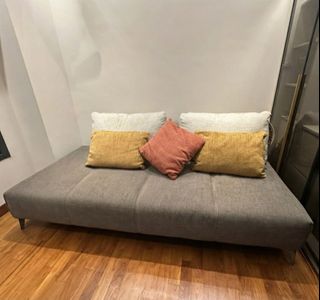 (Category: ) located in . Submitted by prettywhiteguy (Listing ID 1415963755, Image 1). Description: .