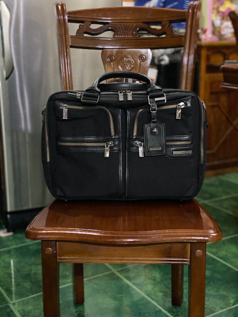 Samsonite GT Supreme (Category: Laptop Bags & Sleeves) located in Mariveles. Submitted by alduaneroxasramos_12 (Listing ID 1416401357, Image 1). Description: Selling my samsonite gt supreme laptop bag (expandable) RFS: no longer using. Too many bags.
