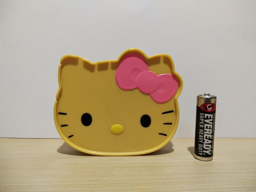 Sanrio Tan HELLO KITTY Container (Category: Storage Boxes & Baskets) located in Taguig. Submitted by kyoju_collects (Listing ID 1416425733, Image 2). Description: - From my Own Collection - Used for display only RFS: Decluttering Note: - Price + Shipping Fee - What you see is what you get MOP: Gcash LEGIT SELLER 💛💛💛 PM me for more inquiries! Thank you!.