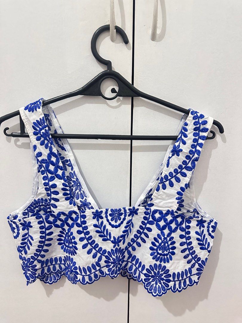 SHEIN Embroidered Crop Top XS (Category: Others Tops) located in Quezon City. Submitted by mary.declutters (Listing ID 1416283918, Image 2). Description: Never been used .