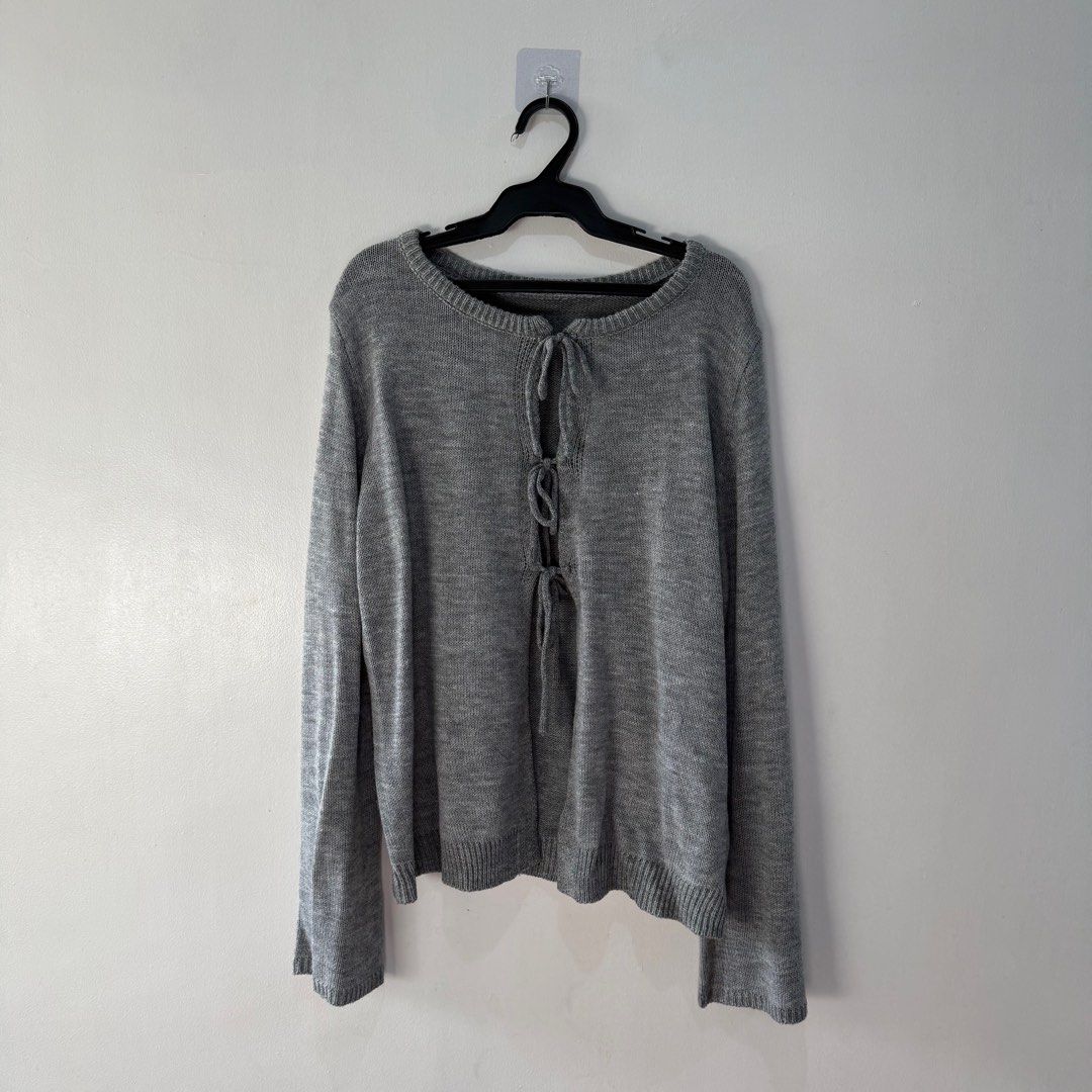 Shein Tie-Front Cardigan (Category: Coats, Jackets and Outerwear) located in Binan City. Submitted by ard__ (Listing ID 1416306620, Image 2). Description: Pit to Pit: 20 Length: 23 Issue/s: none Price + Shipping fee Shipping via jnt 🍒 Check my other listing for more discount! .