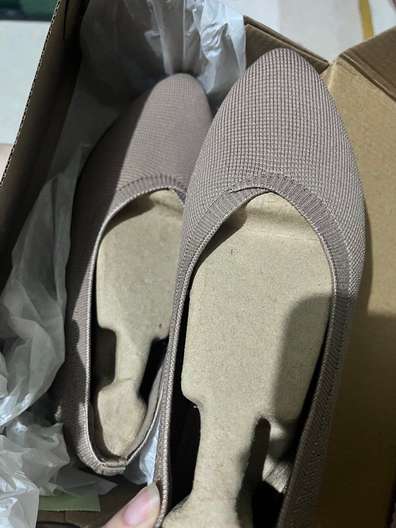 Skechers Cleo Sawdust Wishful (Category: Flats & Sandals) located in Pasig City. Submitted by heiaddie (Listing ID 1416310321, Image 1). Description: .