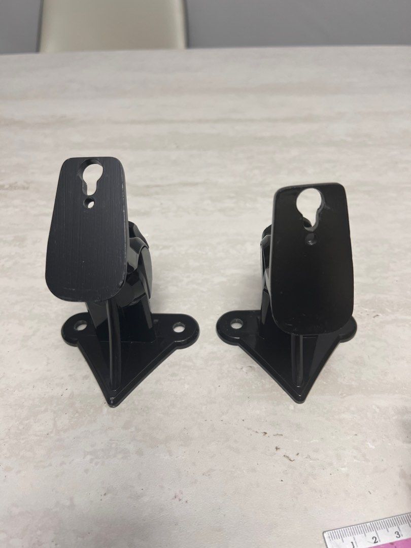 Speakers wall bracket475378185867120641