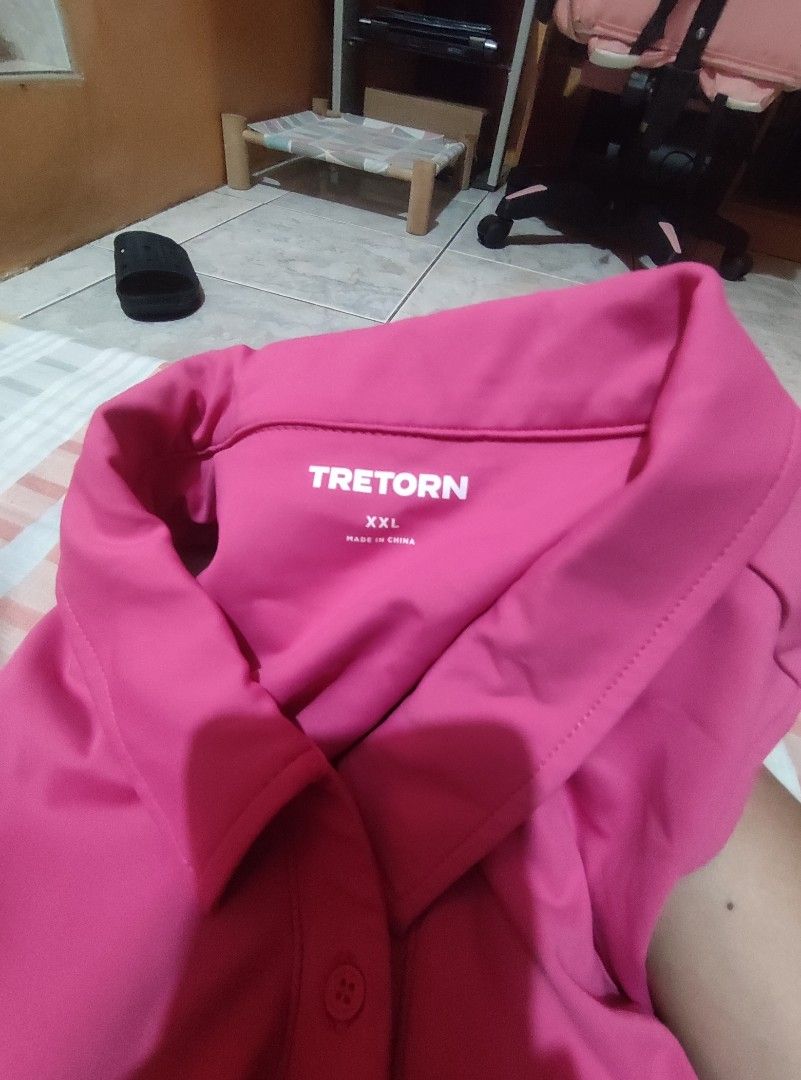 Tretorn Sleeveless Active Wear Top (Category: Activewear) located in Pasig City. Submitted by clarkpomelo (Listing ID 1416228533, Image 2). Description: Php 800 each Available colors: Pink and White size: 2XL rfs: too big.