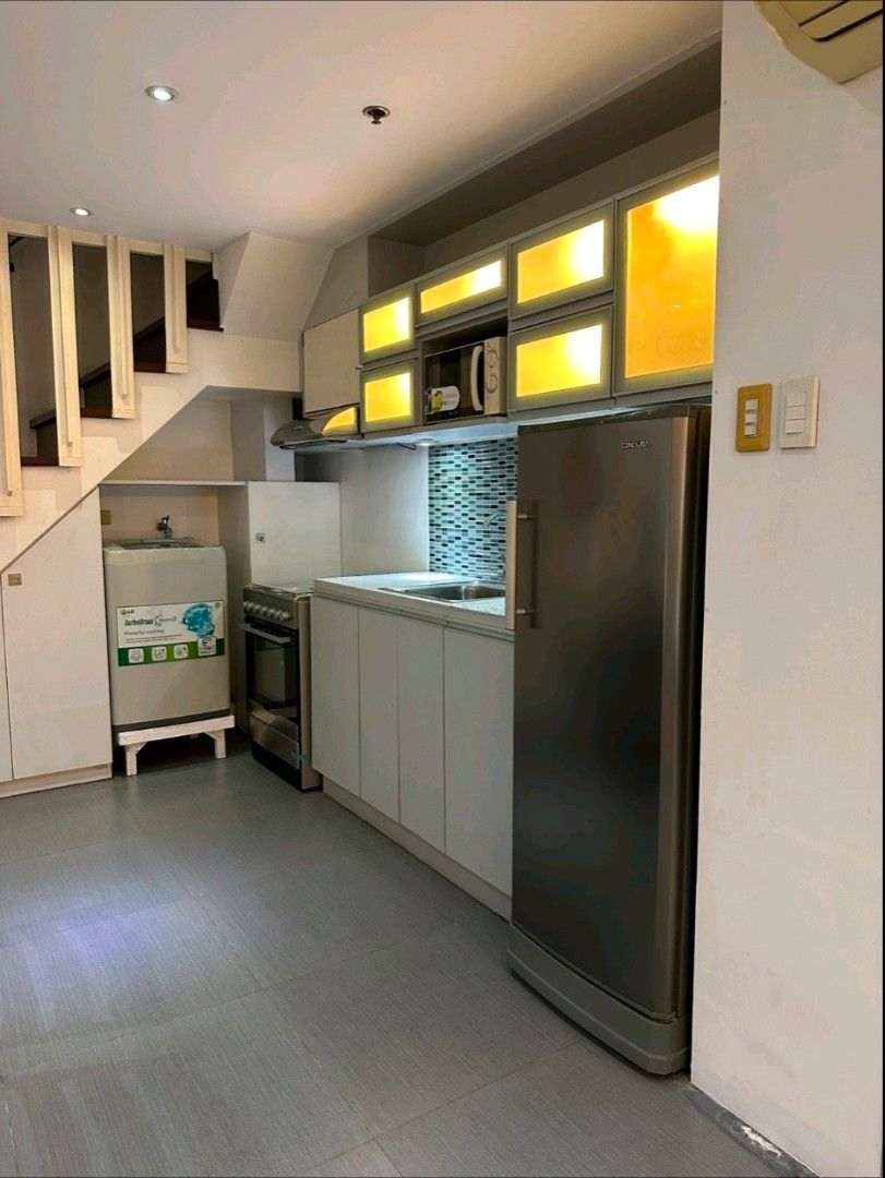 3 Bedroom Fort Victoria, BGC (Category: Apartments & Condos) located in Pasig City. Submitted by PhilBestProperties (Listing ID 1416604862, Image 2). Description: *FOR RENT FORT VICTORIA 5th Avenue corner 23rd Street / Rizal Drive, BGC, Taguig City, 1634 Tower C Combined Units Loft Type 86 sqm 3 bedrooms 3 bathrooms Fully Furnished 1 parking space 1 year minimum Contract 2 months advance 3 nonths deposit P70,000.00/Month.