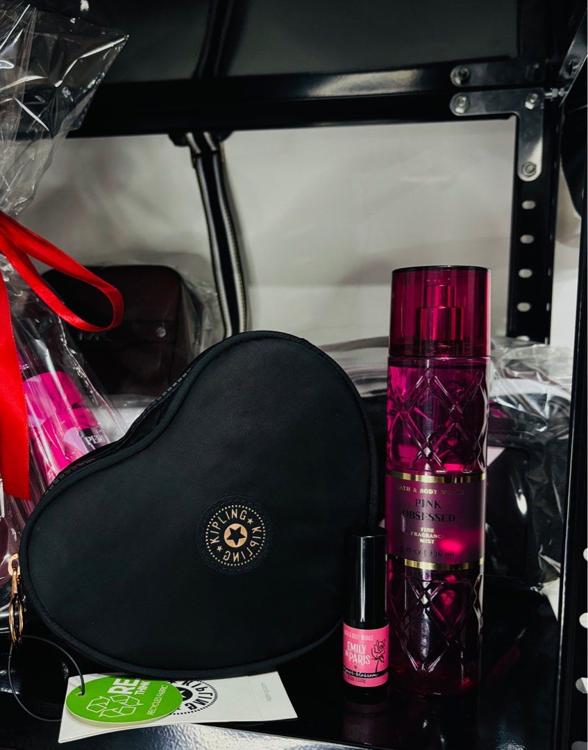 💯 Original 🇺🇸 Kipling Make up Pouch, BBW Mist and BBW lipstick (Bundle) (Category: Bath) located in Baguio. Submitted by bbwifeyshopus (Listing ID 1416567455, Image 1). Description: 📌₱2,500 only! Valentine’s Day made easier 💕 💝 Valentine’s Day Gift Bundle 💝 Kipling make-up pouch + Bath & Body Works body mist + lipstick ✨ Mix & match your favorites ✔️ 100% original 💸 ₱2,500 only Message me to order 💌 ✔️ Proofs & real transactions uploaded