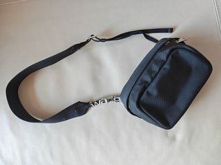 （分類：）位於 。 由 y6249 提交（商品編號 1416619891，圖片 1）。簡介： 。