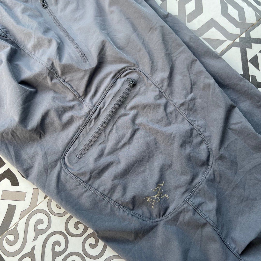 Arcteryx Trekking Pants softshell (Category: Activewear) located in Santo Tomas. Submitted by denev17 (Listing ID 1416576968, Image 2). Description: Arcteryx Trekking Pants Size 34-36 42 length Soft shell Excellent needs wash only 900 freeship.