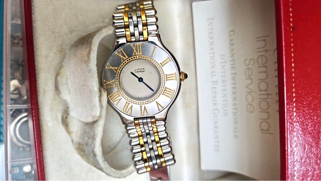 Authentic Cartier Must 21 Quartz Watch (Category: Luxury Watches) located in Rizal. Submitted by SummerPeaCloset (Listing ID 1416630764, Image 1). Description: Authentic Cartier Must 21 Quartz Watch Fits size 16 cm With box (slightly damaged box) .