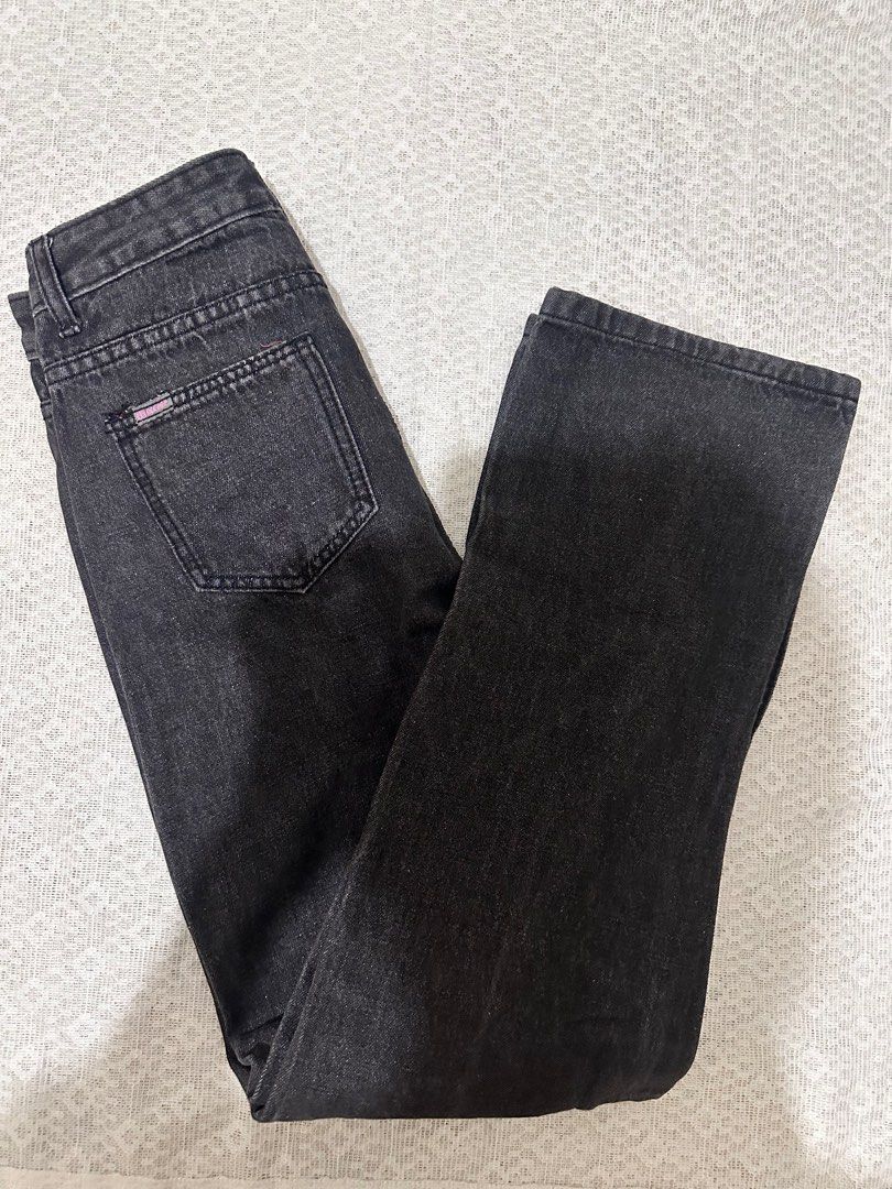 Beepbop Black Jeans (Category: Jeans) located in Bacolor. Submitted by ri.declutters (Listing ID 1416600192, Image 2). Description: 💌 Location: Pampanga 💌 Preloved/Decluterring 💌 Shipping fee varies depending on your location 💌 MOD: Gcash or BDO 💌 Lalamove/JNT 💌 No rush shipping.