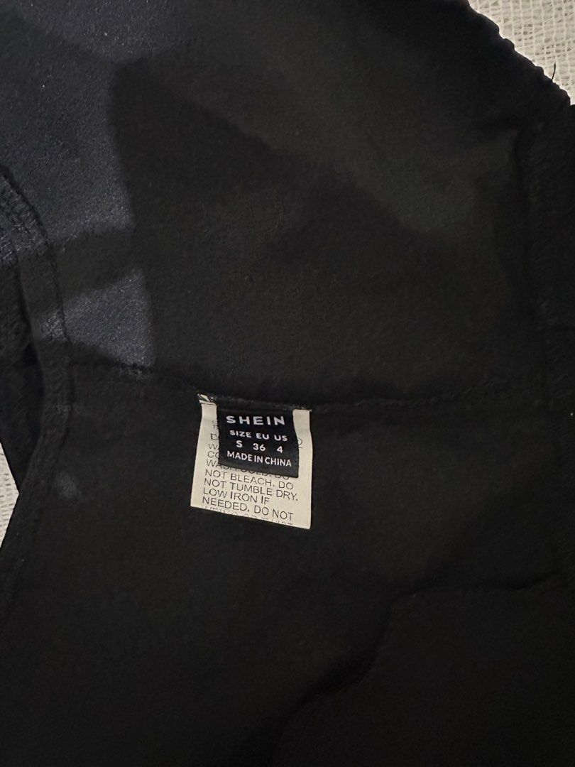 Black Croptop (Category: Blouses) located in Bacolor. Submitted by ri.declutters (Listing ID 1416596897, Image 3). Description: 💌 Location: Pampanga 💌 Preloved/Decluterring 💌 Shipping fee varies depending on your location 💌 MOD: Gcash or BDO 💌 Lalamove/JNT 💌 No rush shipping.