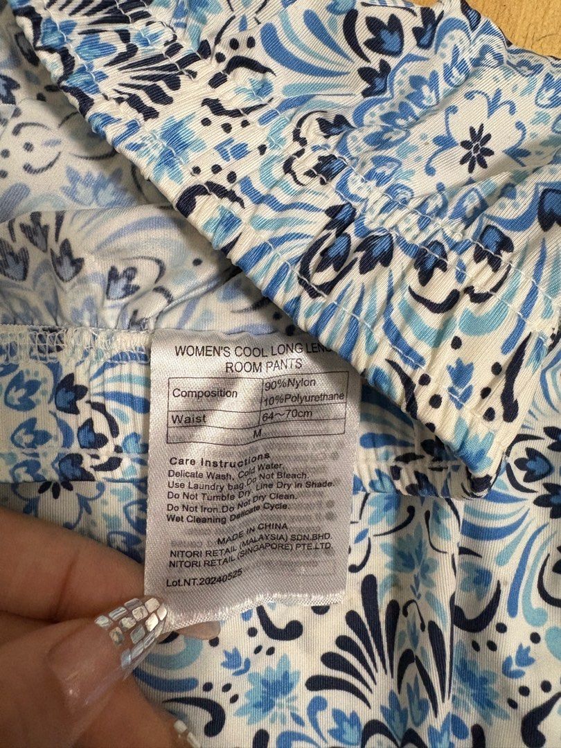 Blue Patterned Wide Leg Pants (Category: Other Bottoms) located in Manila. Submitted by j_decluttering (Listing ID 1416572943, Image 3). Description: - super cooling comfy and stretchy material - love the pattern very summery - fits xs-m- - bought in nitori, worn once only .