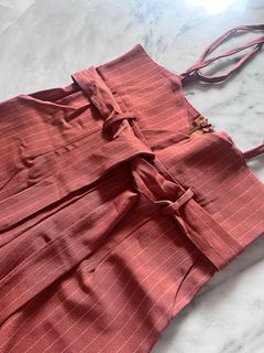 (Category: ) located in . Submitted by styledbypetite (Listing ID 1416476140, Image 1). Description: .