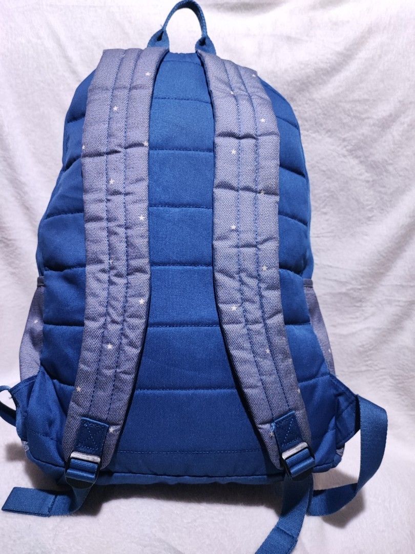 Converse Blue Star Backpack (Category: Backpacks) located in Baguio. Submitted by jayrgijc52758 (Listing ID 1416443547, Image 3). Description: Converse backpack Large size Excellent condition 650.