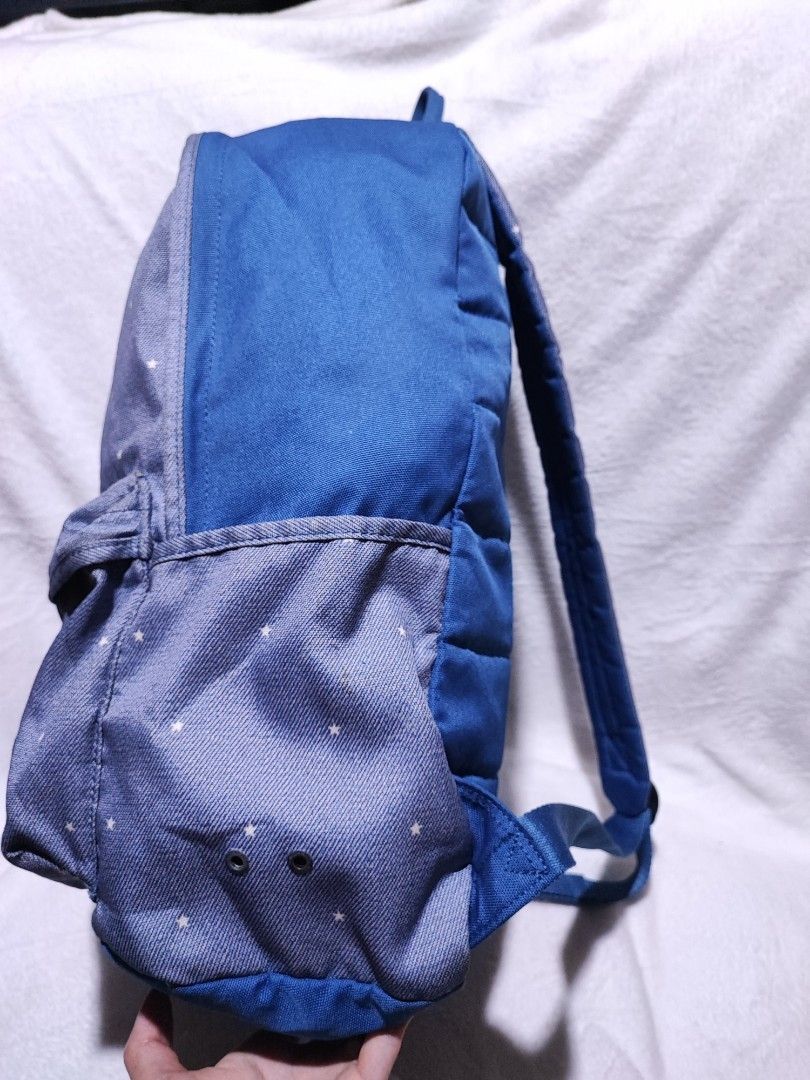 Converse Blue Star Backpack (Category: Backpacks) located in Baguio. Submitted by jayrgijc52758 (Listing ID 1416443547, Image 2). Description: Converse backpack Large size Excellent condition 650.
