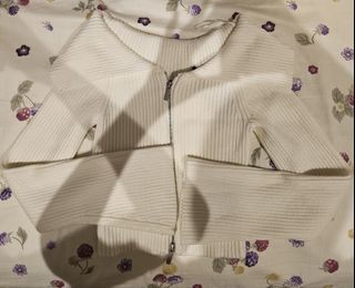 (Category: ) located in . Submitted by venbear (Listing ID 1416537266, Image 1). Description: .