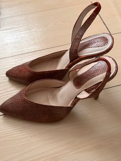 (Category: ) located in . Submitted by kyla.preloved (Listing ID 1416508885, Image 1). Description: .